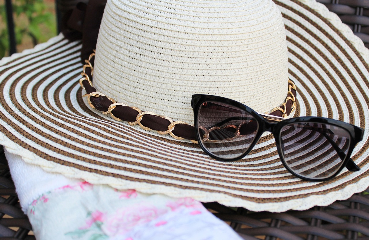 10 accessori da abbinare al tuo costume SwimShader per un look perfetto